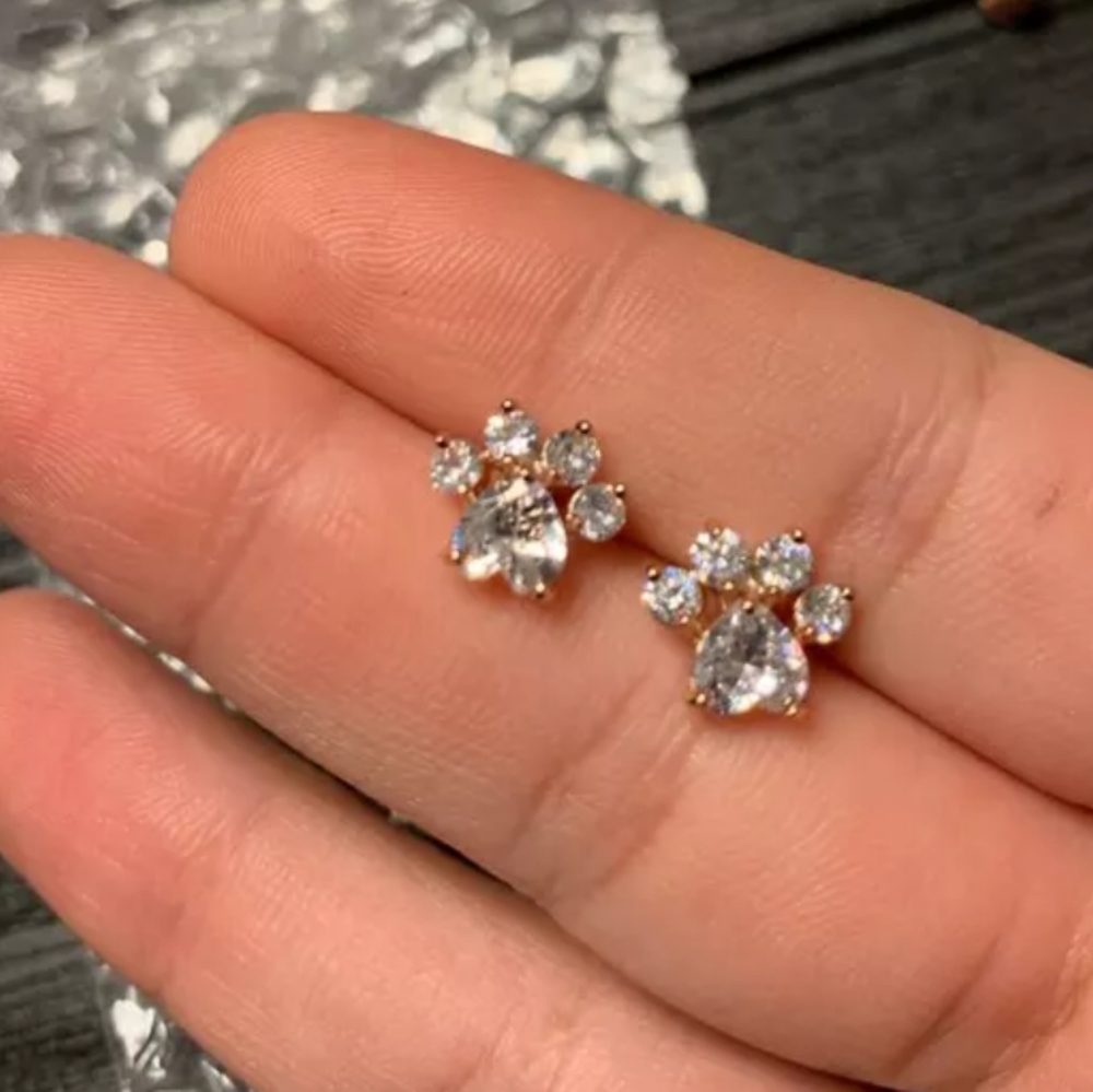 NEW 18k Rose Gold Diamond Paw Print Earrings - Picture 3 of 6